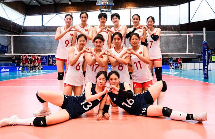 决胜局1扣3拦成奇兵！1.82米超星身体素质爆炸 二传-主攻-接应都能打