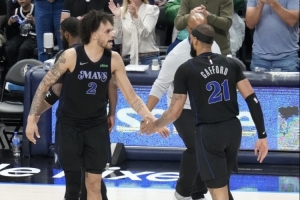 亚博体育官网-独行侠VS公牛 浓眉大概率出战 加福德与莱夫利升级为小概率出战