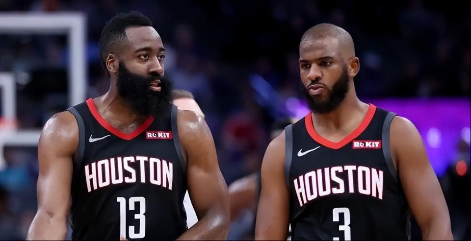 亚博体育APP-曝詹姆斯2018年曾考虑签约火箭，若联手哈登保罗，可灭宇宙勇？