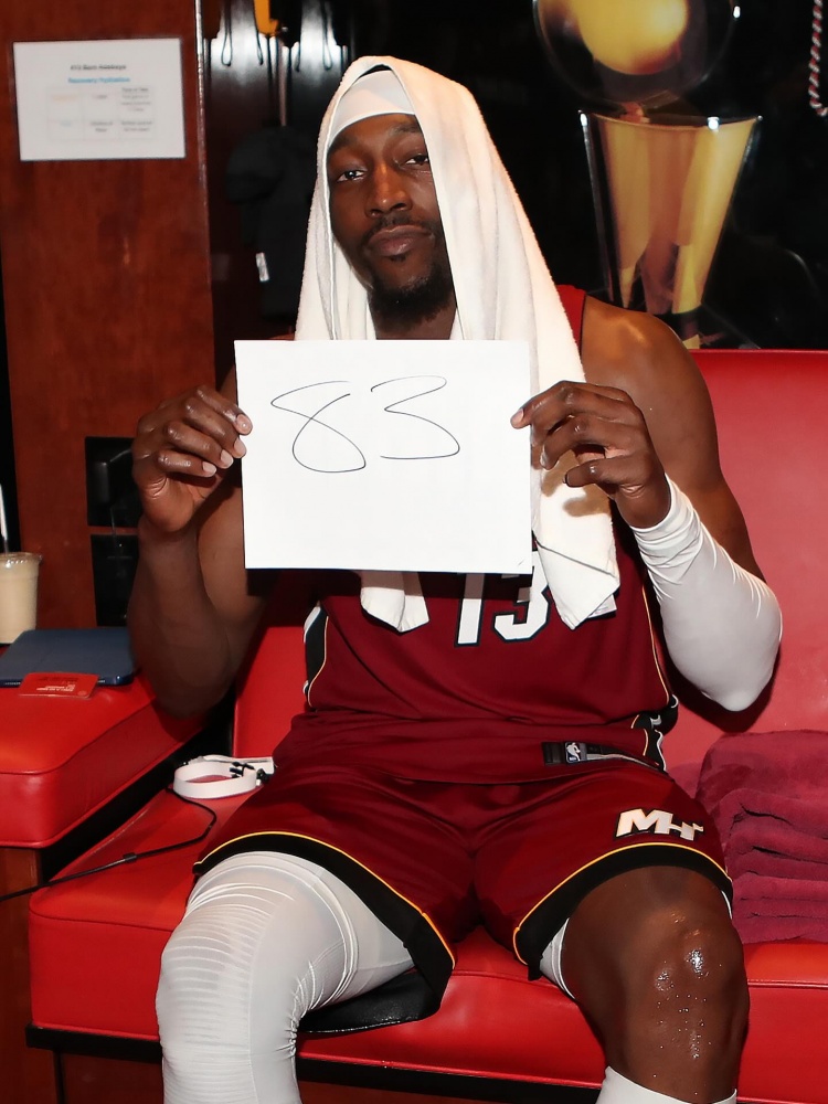 亚博体育APP-单场83分！阿德巴约更新社媒：“张伯伦、我、科比！”