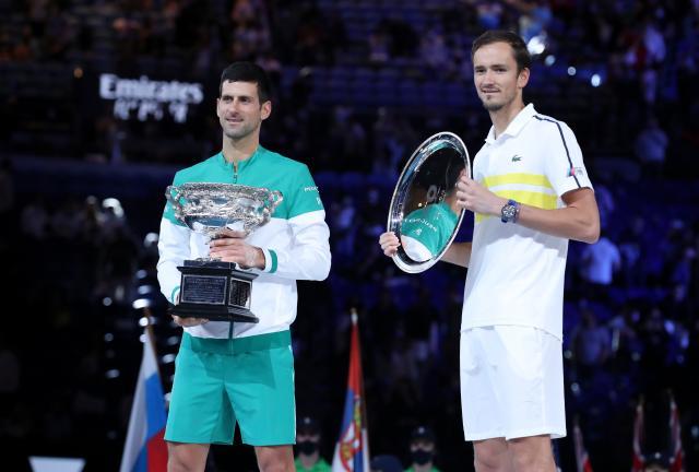 亚博-一届载入史册的澳网：女单新后已立 男单新王未至