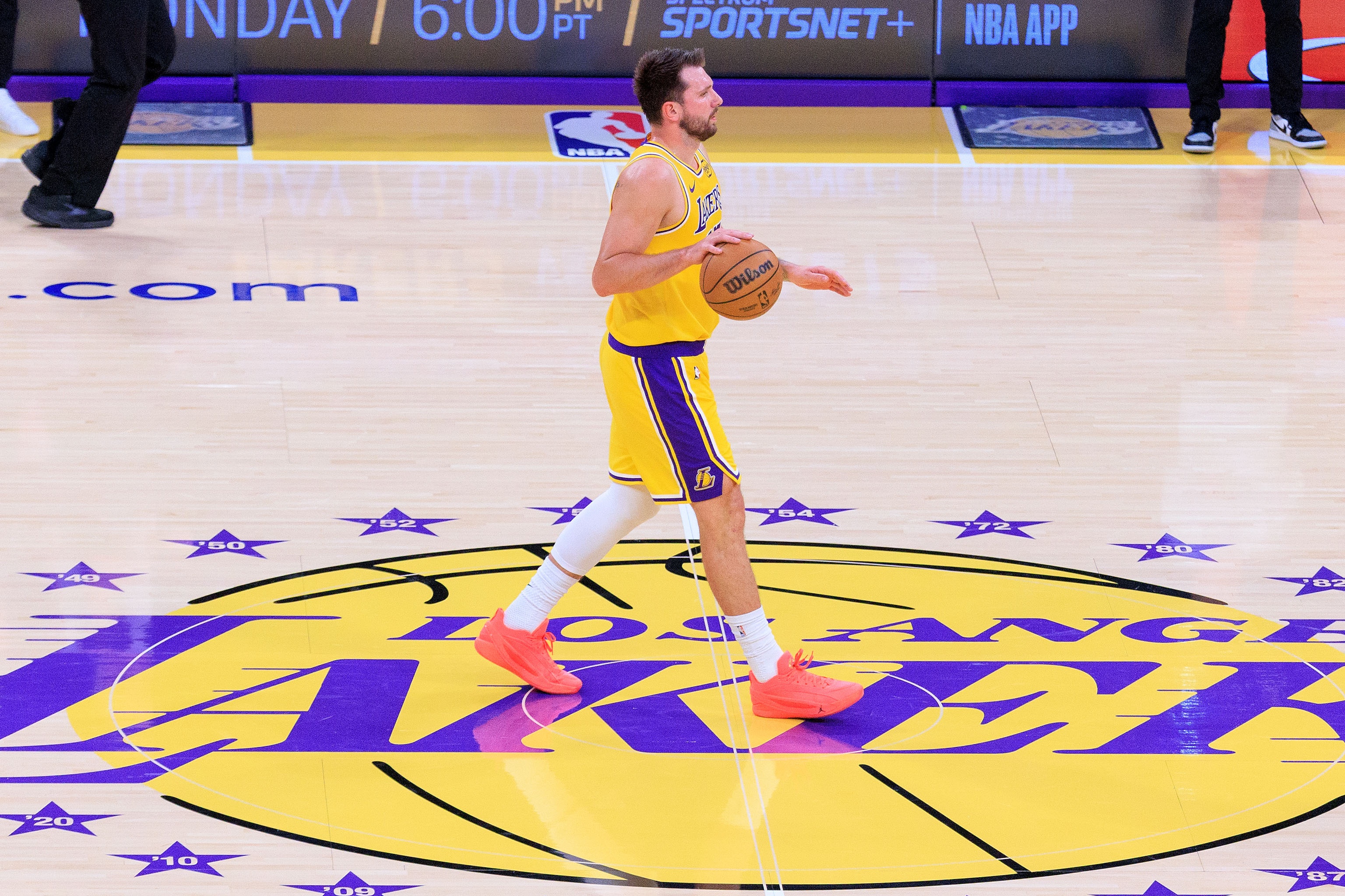 亚博-东契奇生涯第100场30+10助 历史第4人 仅次于大O&amp;哈登&amp;詹姆斯